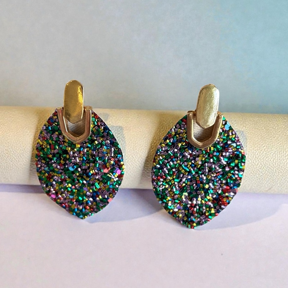 Multicolor teardrop beaded earrings with gold